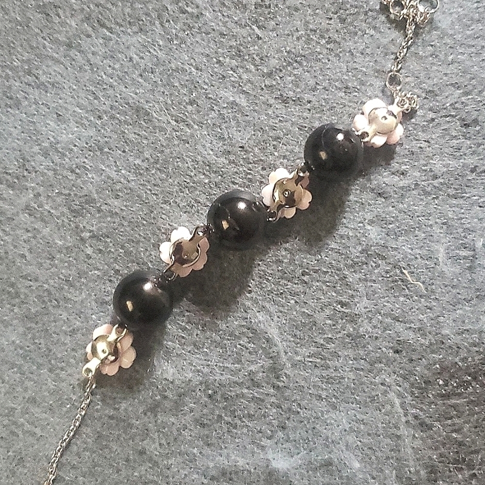 Shungite Mother of Pearl Garnet Beaded Bracelet - Picture 4 of 7